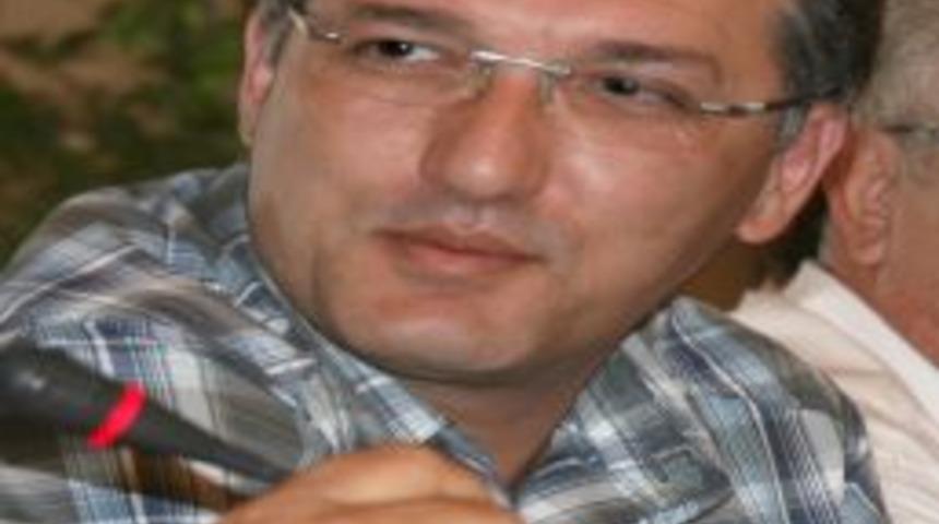 Belediye meclisinde &lsquo;tecav&uuml;z&rsquo; tartışması