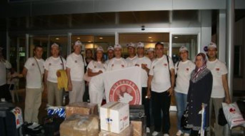 G&ouml;n&uuml;ll&uuml; doktorların &uuml;&ccedil;&uuml;nc&uuml; Kamerun seferi başladı