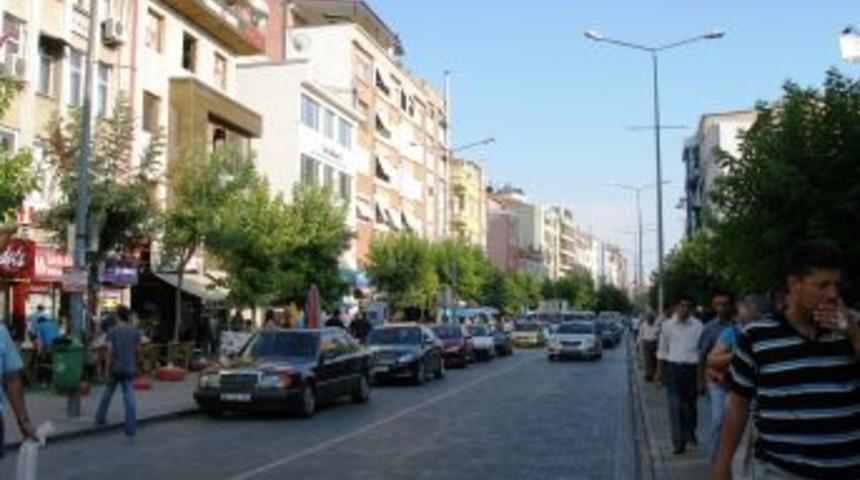 Uşak Belediyesi esnafa "sınır" koydu