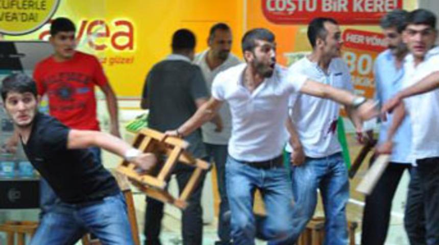 Başkent'te seyyar satıcı- zabıta kavgası