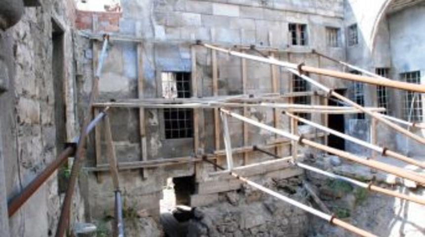 &Ccedil;ayırağası Konağı restore ediliyor