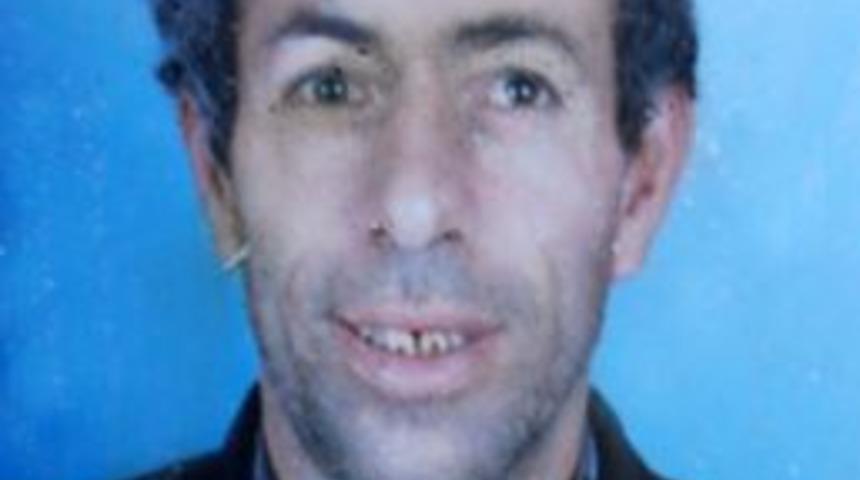 Zihinsel engelli, sokak ortasında bı&ccedil;aklanarak &ouml;ld&uuml;r&uuml;ld&uuml;