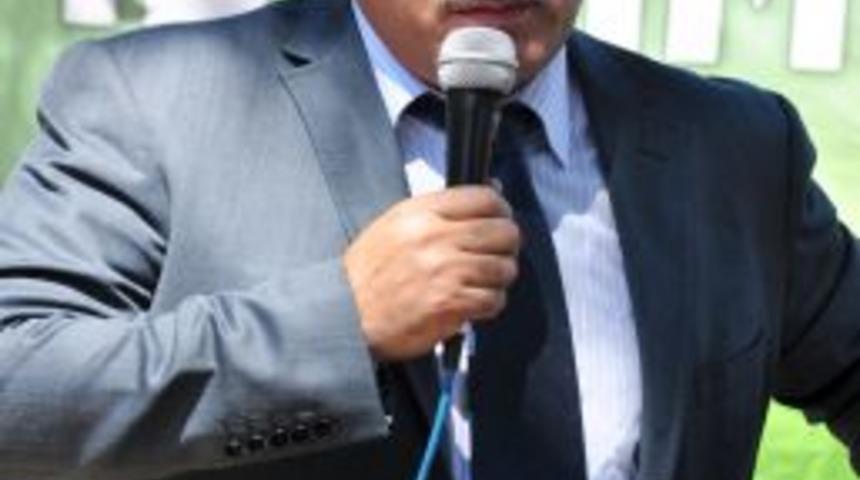 İzmir'den İstanbul'a deste deste çiçek gidiyor