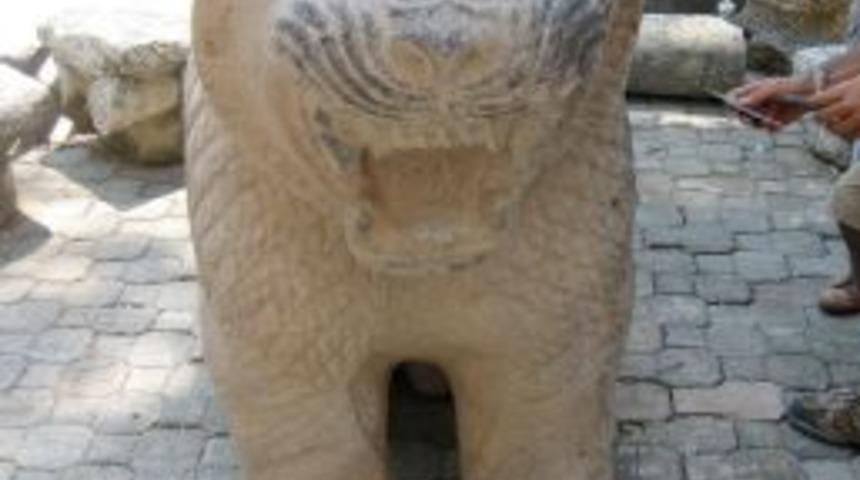 Hatay&rsquo;da Neo Hitit d&ouml;nemine ait aslan heykeli bulundu