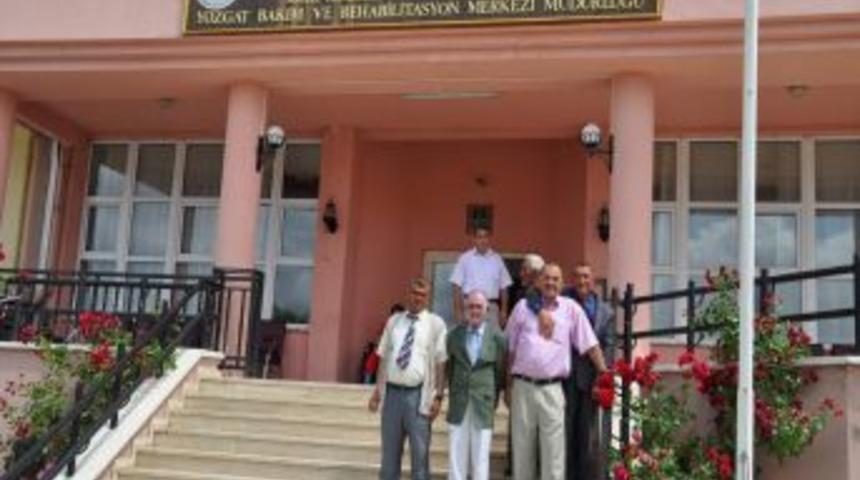 Engelliler, eserlerini sergileyecek