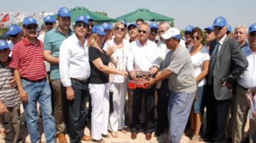 Muratpaşa'da hayvan rehabilitasyon merkezinin temeli atıldı