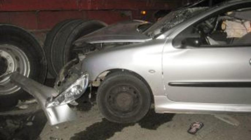 Mahalle arasındaki kaza vatandaşları korkuttu