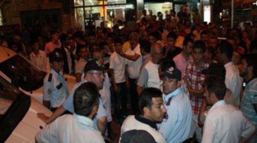 Banaz&rsquo;da gergin gece