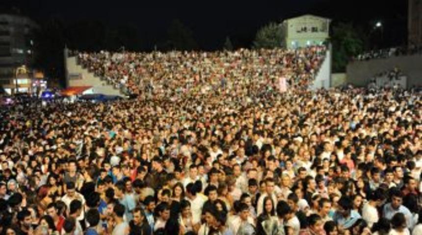 Yıldırım'da Sıla'ya sevgi seli