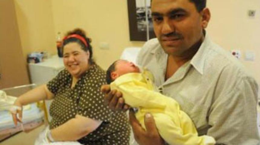 18 kez d&uuml;ş&uuml;k yaptı 19'uncuda anne oldu