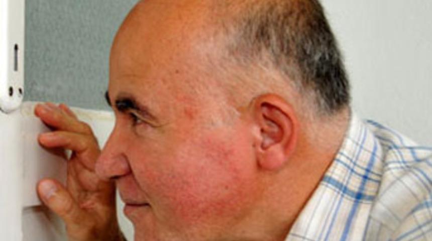 G&ouml;rme &ouml;z&uuml;rl&uuml; &ouml;ğretmene r&ouml;ntgencilik su&ccedil;laması