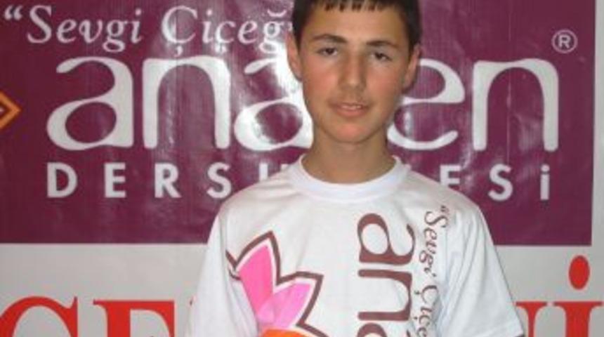 Anafen Dershanesi G&uuml;lnar'ın gururu oldu