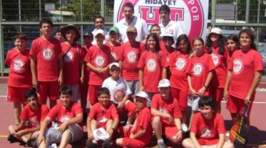 Hidayet T&uuml;rkoğlu Basketbol Okulları i&ccedil;in se&ccedil;me yapıyor