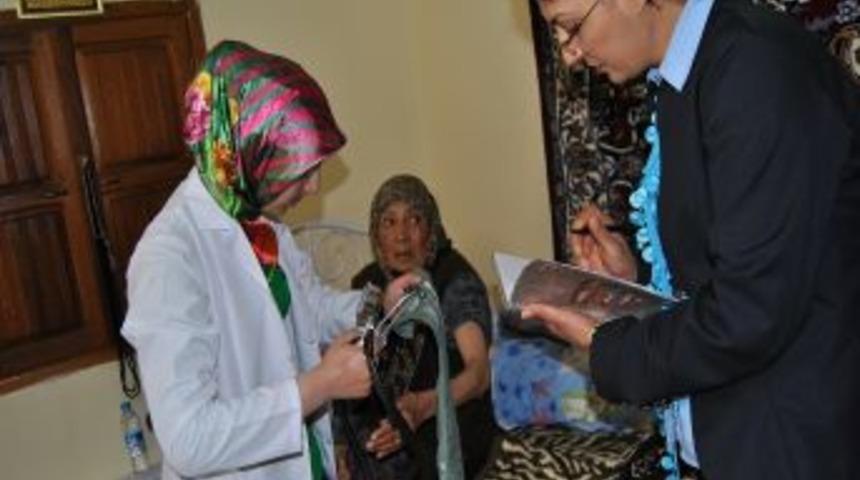 Belediye bakıma muhta&ccedil;ların y&uuml;z&uuml;n&uuml; g&uuml;ld&uuml;r&uuml;yor