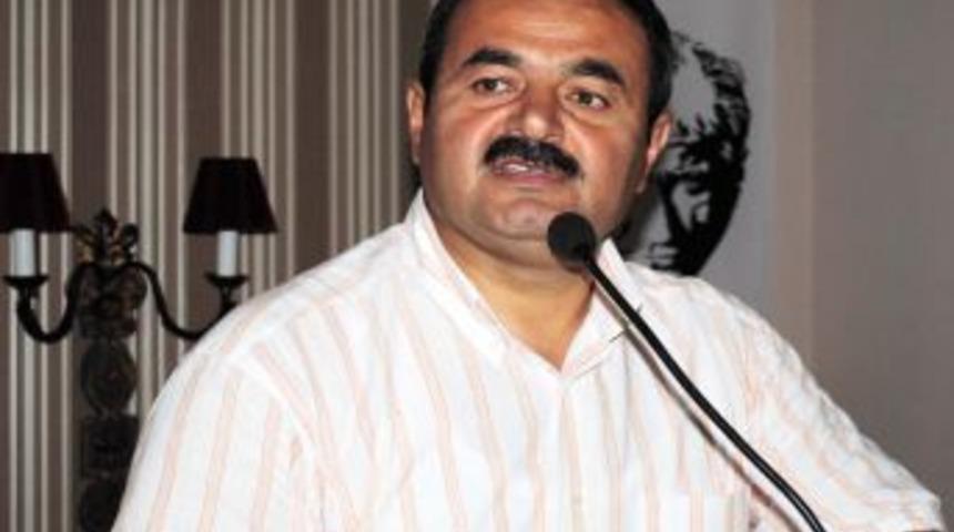 Samani: Başbakan'ımız gen&ccedil;lere &ccedil;ok g&uuml;veniyor