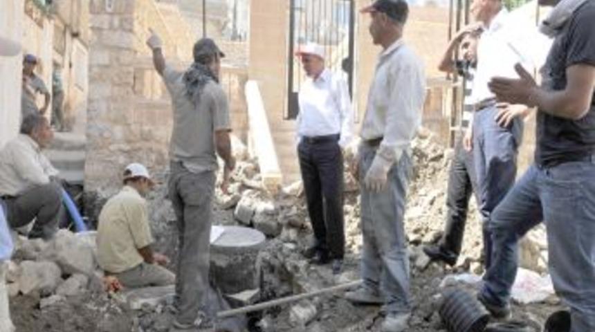 Belediye, Mardin'nin 60 yıllık su şebekesini yeniliyor