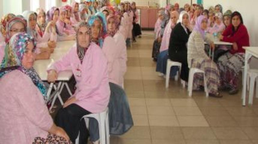 Sanayideki iş&ccedil;ilere 'İnsan İlişkileri ve İş G&uuml;venliği' eğitimi veriliyor