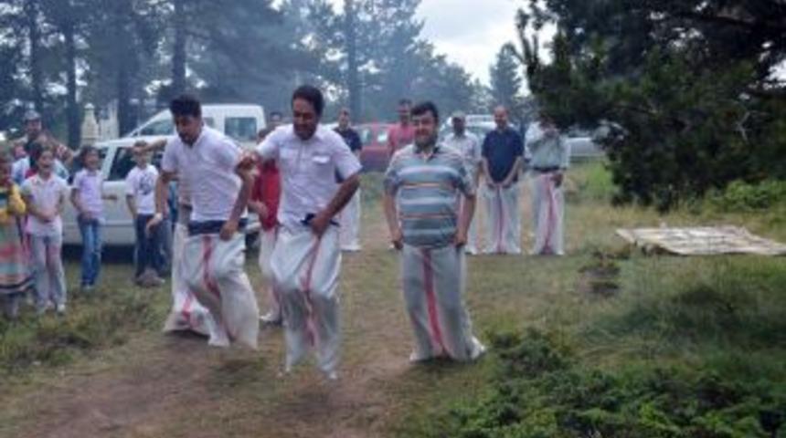 &Ccedil;ESİAD &uuml;yeleri, piknikte buluştu