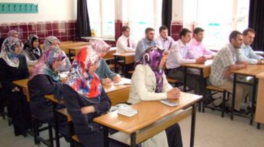 Din görevlilerine temel eğitim kursu düzenlendi
