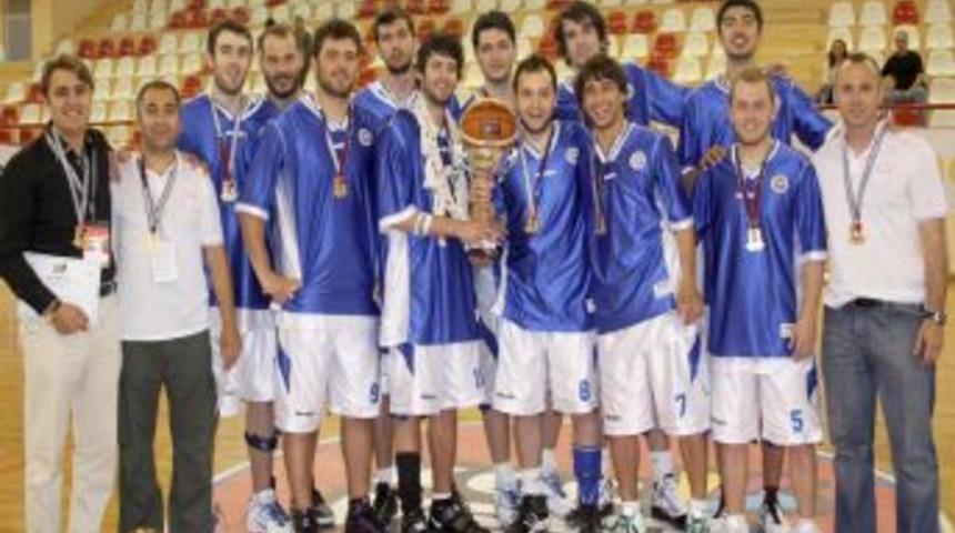 Fatih &Uuml;niversitesi basketbolda Avrupa &uuml;&ccedil;&uuml;nc&uuml;s&uuml; oldu