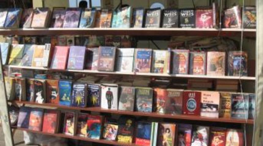 Kitap okunmamasına ilgin&ccedil; bir yolla tepki g&ouml;sterdi