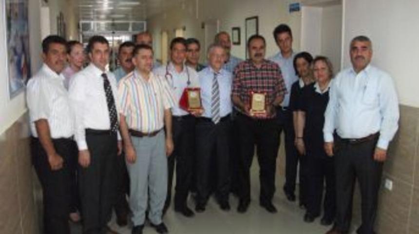 G&uuml;neydoğulu &ccedil;ocukların kahraman doktorları, do&ccedil;ent oldu