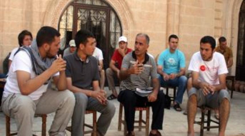 15 &uuml;lkeden 40 &ouml;ğrenci G&uuml;neydoğu B&ouml;lgesi'ni geziyor