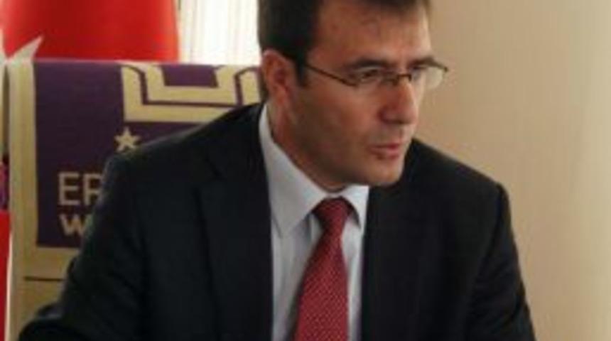 &Ccedil;intımar, Buz Hokeyi Federasyon Başkanlığı'na se&ccedil;ildi