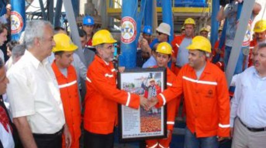 Alaşehir'de petrolden sonra jeotermal su da bulundu