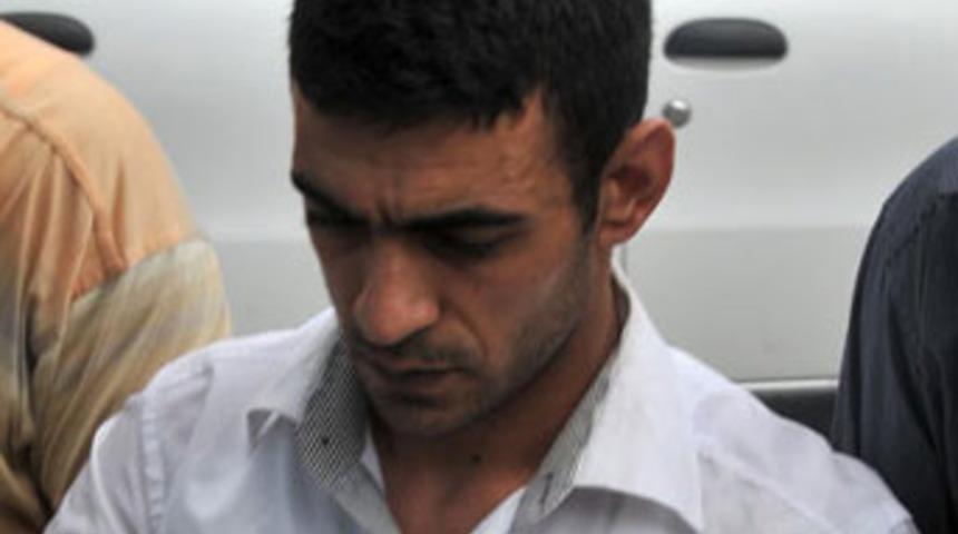 Ağaç altında uyurken yakalandı