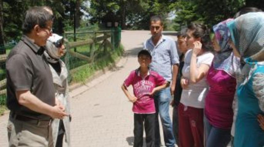 Dışişleri Bakanı Davutoğlu, ailesiyle G&ouml;lc&uuml;k'te tatil yapıyor