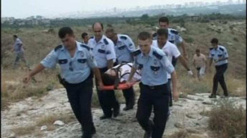 Uçuruma düşen genci 112 ekipleri kurtardı