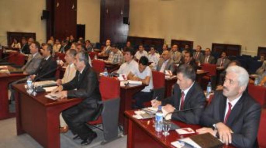 Vali Şent&uuml;rk: Plansız yatırım yapılmıyor, kaymakamlar proje hazırlasın