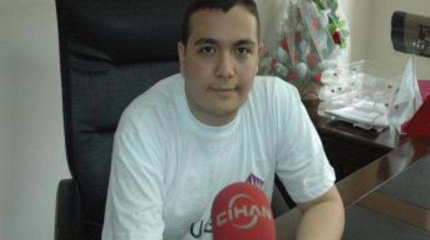 "Başarımı uzun s&uuml;reli ve d&uuml;zenli &ccedil;alışmaya bor&ccedil;luyum"