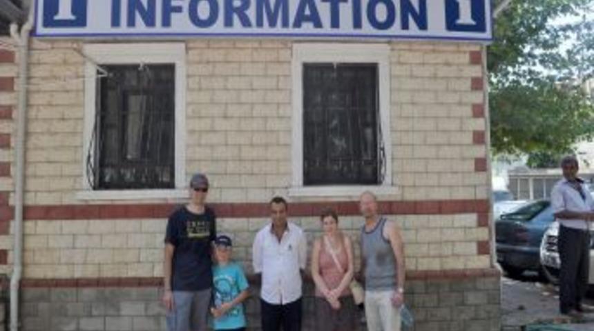 Manavgat'ta Turizm Danışma'yı bir ayda 550 turist ziyaret etti