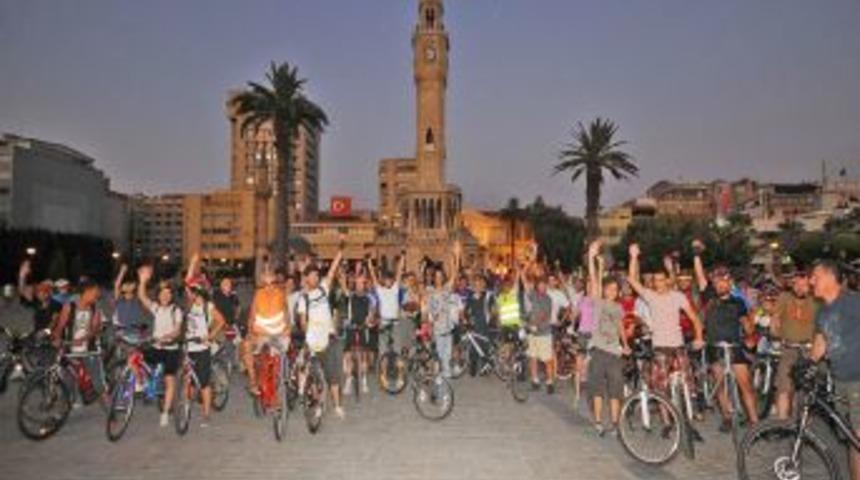 Başkan Kocaoğlu bisiklet&ccedil;ilere yol arkadaşı oldu