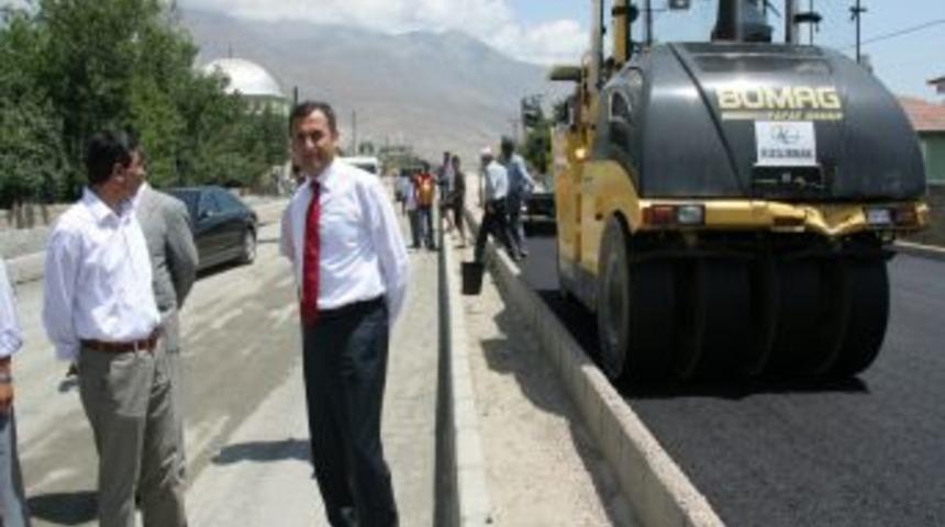 Ekşisu yolu asfaltlanıyor