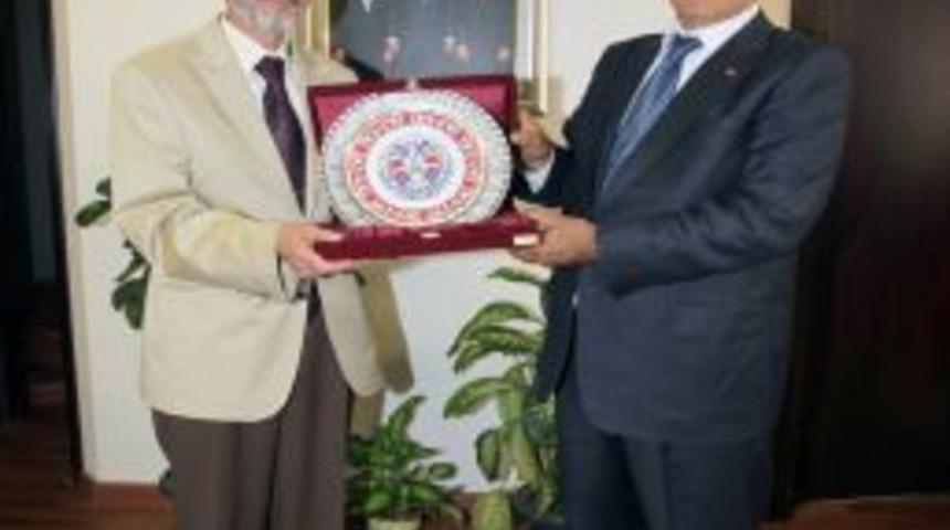 Bakan Eroğlu&rsquo;ndan Sincan&rsquo;a kent ormanı m&uuml;jdesi