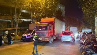 Bağcılar’da scooter kamyona çarptı! 1 kişi hayatını kaybetti