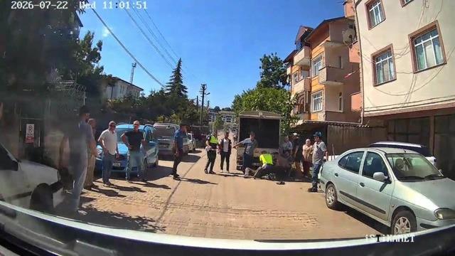 Kalp krizi geçiren 68 yaşındaki adamı polis hayata bağladı
