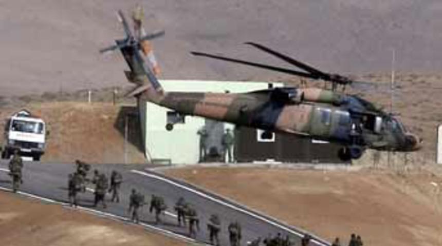 Ter&ouml;ristler karakola saldırdı