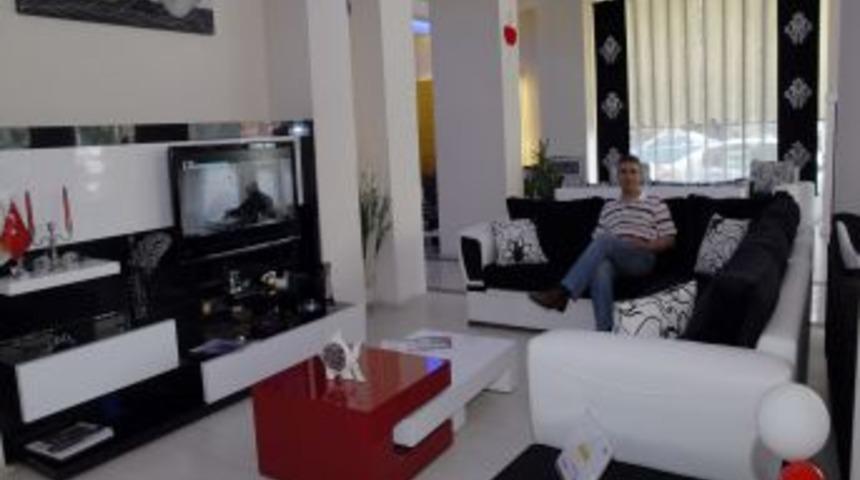 Mobilyacılar &uuml;r&uuml;n yetiştiremiyor