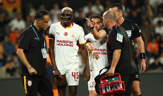 Galatasaray'a Barcelona maçı öncesi Osimhen'den haber!