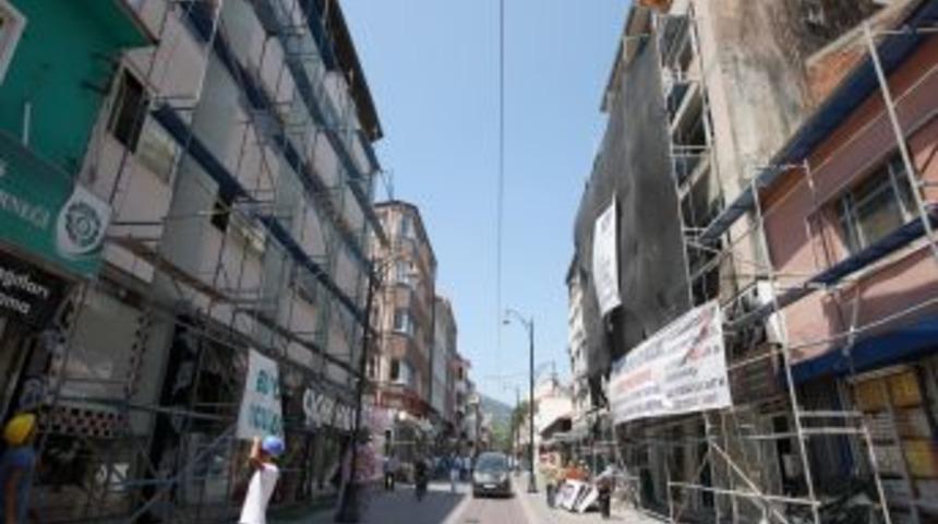 Bursa'nın İstiklal Caddesi'nde cepheler değişiyor