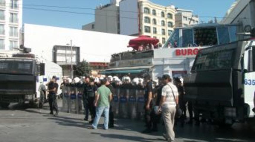 Taksim&rsquo;den &lsquo;demokratik &ouml;zerklik&rsquo; &ccedil;ağrısı