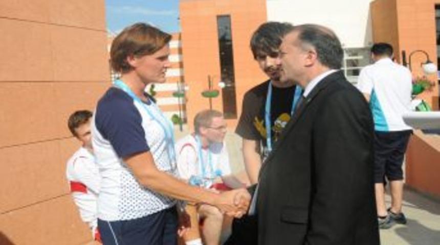 Norve&ccedil;li sporcular, EYOF a&ccedil;ılış t&ouml;renine siyah bantla &ccedil;ıkacak