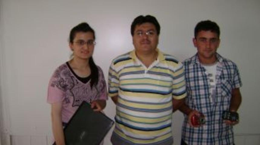 Merzifon Ahi Dershanesi LYS'de ilçe birincileri çıkardı