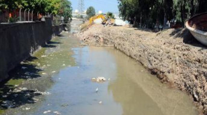 İzmir'de B&uuml;y&uuml;k Kanal'da 3. revizyon