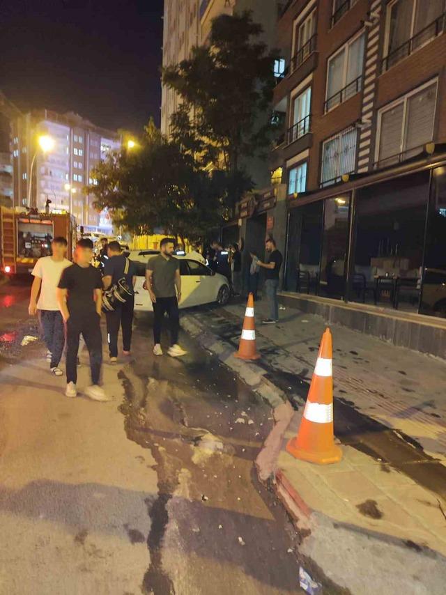Batman’da kafe ve oyun salonunda korkutan yangın 1