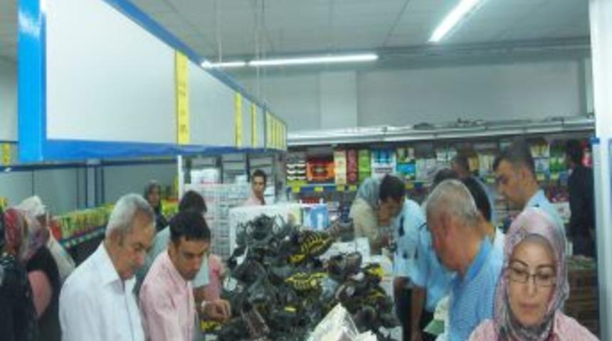 BİM 3221. şubesini T&uuml;rkoğlu&rsquo;na a&ccedil;tı